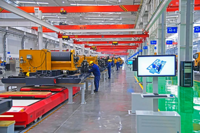 聚焦智造新高度 重大產業項目觀摩走進徐工基礎工程機械智能制造基地建設工程